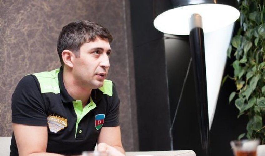 Azərbaycanlı baş məşqçi və voleybolçular İndoneziyadan qayıda bilmir Azərbaycanlı baş məşqçi və voleybolçular İndoneziyadan qayıda bilmir