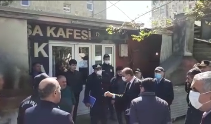 Yasamal rayonunda antisanitar ət satışına qarşı reydlər davam edir Yasamal rayonunda antisanitar ət satışına qarşı reydlər davam edir