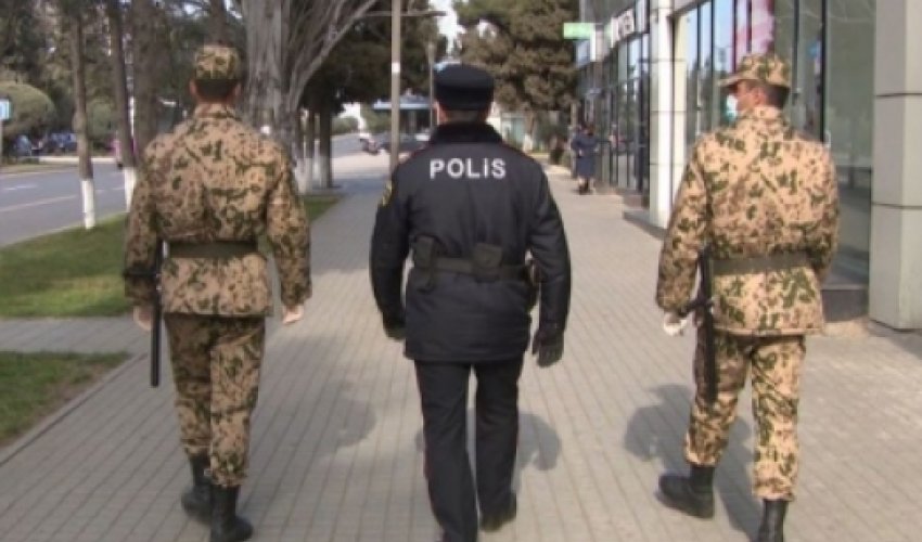 В Баку открываются рестораны и можно ходить без спецразрешения