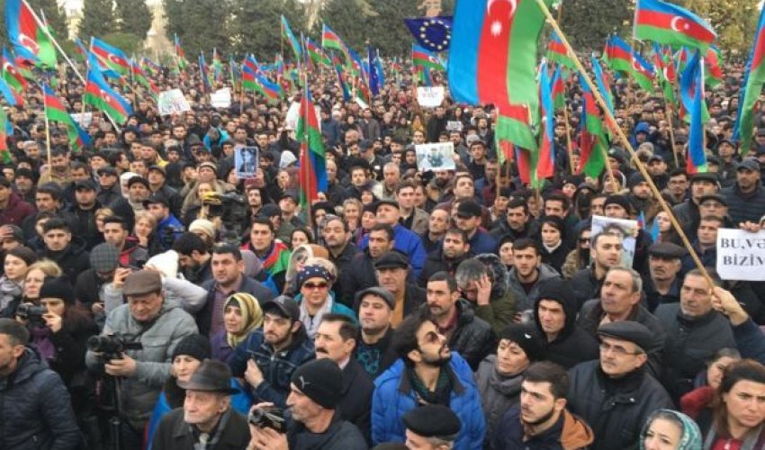 Milli Şuradan daha bir istefa Milli Şuradan daha bir istefa