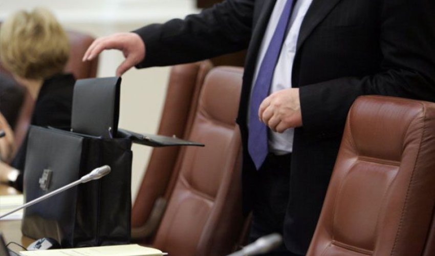 Azərbaycanda bu məmurlar xüsusi nəzarətdə saxlanılır Azərbaycanda bu məmurlar xüsusi nəzarətdə saxlanılır