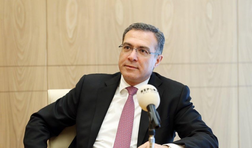 Prezidentin köməkçisi: “Hamımız bir olmalıyıq” Prezidentin köməkçisi: “Hamımız bir olmalıyıq”