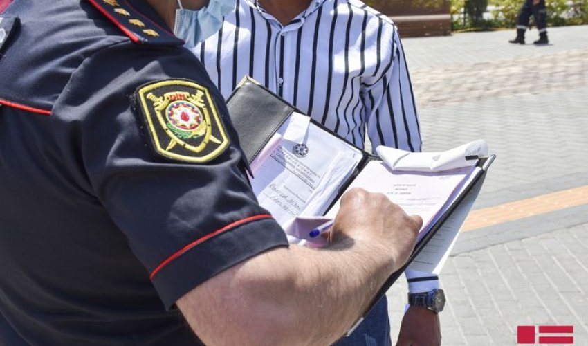 Mingəçevirdə karantin qaydalarını pozan bərbərxana tapılıb Mingəçevirdə karantin qaydalarını pozan bərbərxana tapılıb