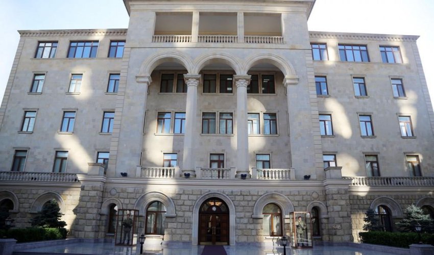 В США за сутки из-за коронавируса скончались 400 человек