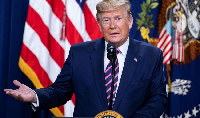 В поместье Трампа проникли три подростка с АК-47 В поместье Трампа проникли три подростка с АК-47