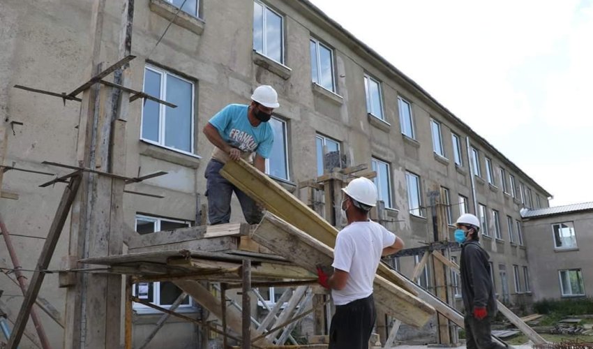 Bakıda 8 məktəb binası tikilir Bakıda 8 məktəb binası tikilir