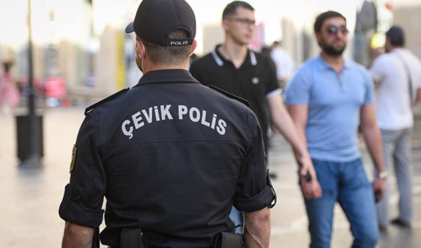 Bakıda kürəyindən bıçaqlanan polislə bağlı rəsmi - AÇIQLAMA Bakıda kürəyindən bıçaqlanan polislə bağlı rəsmi - AÇIQLAMA