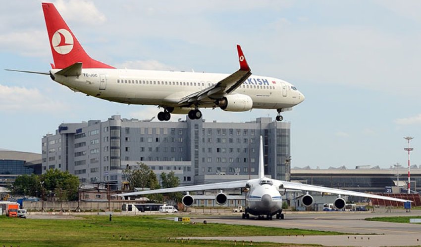 Rusiya Türkiyənin kurort şəhərlərinə uçuşları bərpa etdi