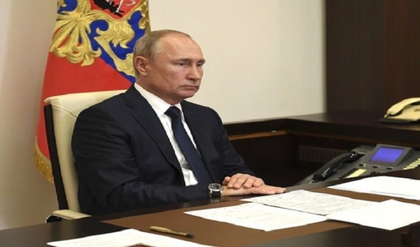 Putin Lukaşenkonu qələbəylə bağlı təbrik etdi Putin Lukaşenkonu qələbəylə bağlı təbrik etdi