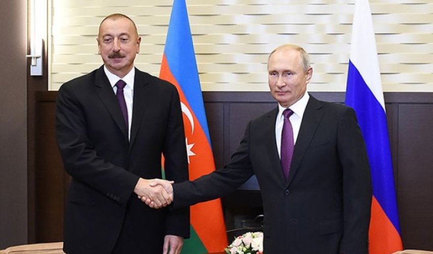 İlham Əliyev Vladimir Putinlə telefonla danışıb İlham Əliyev Vladimir Putinlə telefonla danışıb