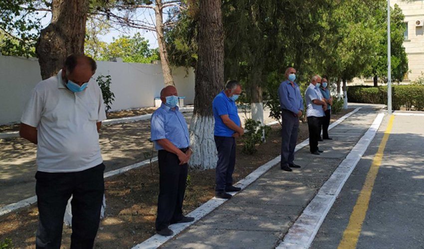 Atasına yas mərasimi keçirmək istədi, cərimələndi - FOTO