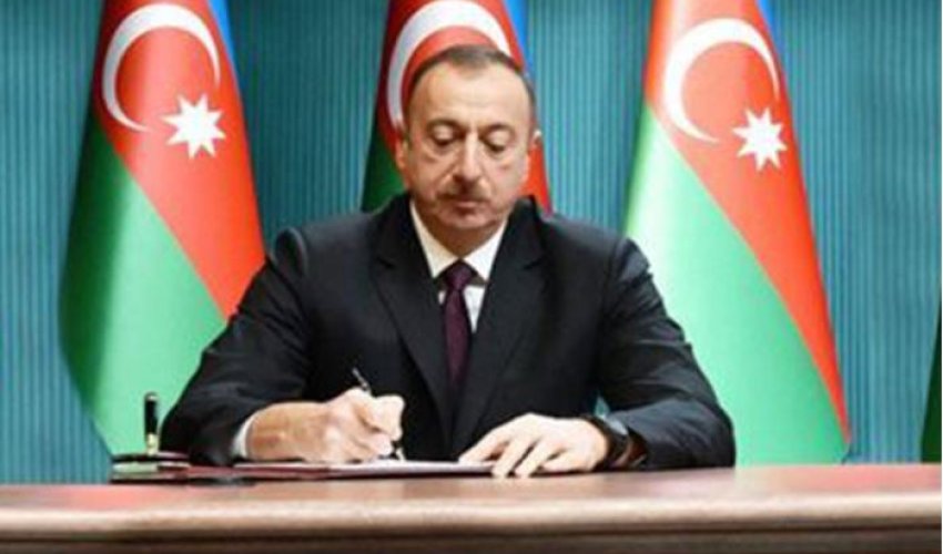 Prezident bu şəxsi təltif etdi - SƏRƏNCAM