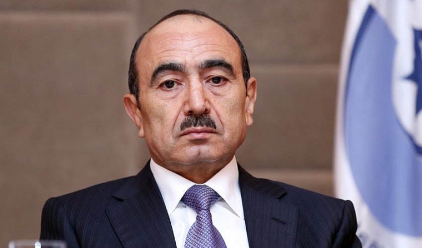 Türkiyənin dövlət qəzeti Əli Həsənovu Türkiyənin dövlət qəzeti Əli Həsənovu