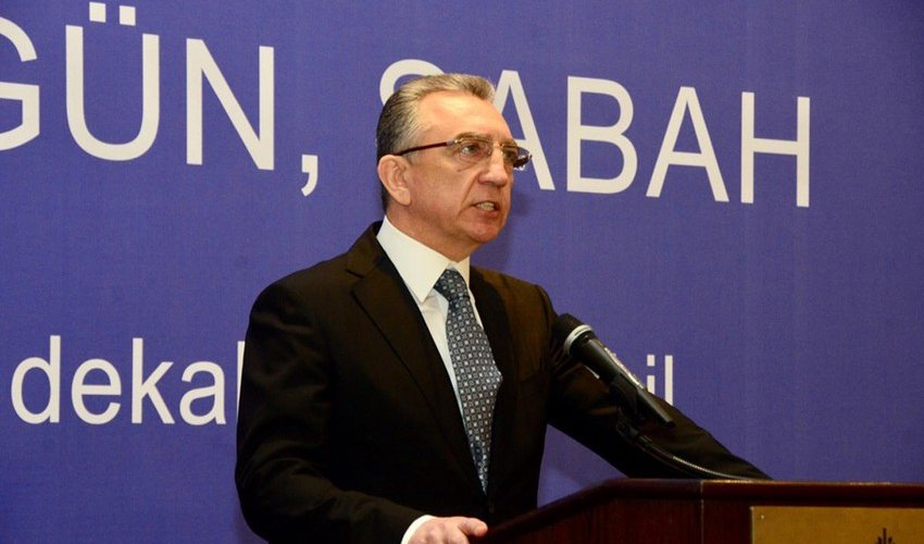 Eldar Əzizov iki icra başçısına XƏBƏRDARLIQ etdi Eldar Əzizov iki icra başçısına XƏBƏRDARLIQ etdi