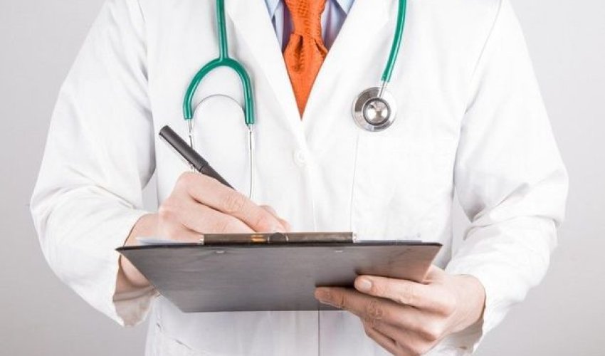 В Азербайджане главврач заразилась COVID-19 В Азербайджане главврач заразилась COVID-19