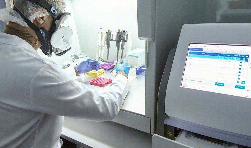 Британская вакцина способствовала выработке антител к коронавирусу у пожилых