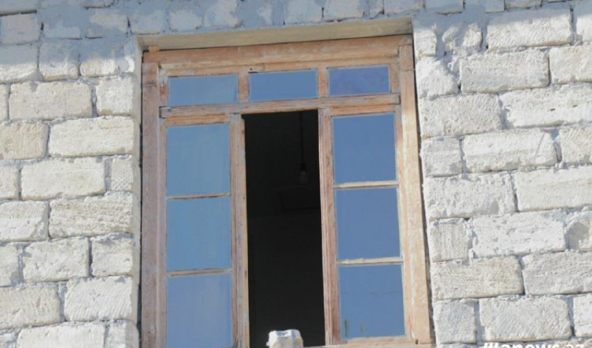 Pəncərəsiz evin sakinləri - FOTO REPORTAJ Pəncərəsiz evin sakinləri - FOTO REPORTAJ
