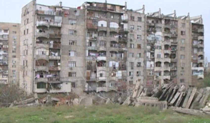 Bakının bu qəsəbəsində qəzalı yaşayış binaları söküləcək