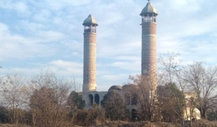 Минобороны Турции: После долгих лет оккупации в Агдаме прозвучал азан Минобороны Турции: После долгих лет оккупации в Агдаме прозвучал азан