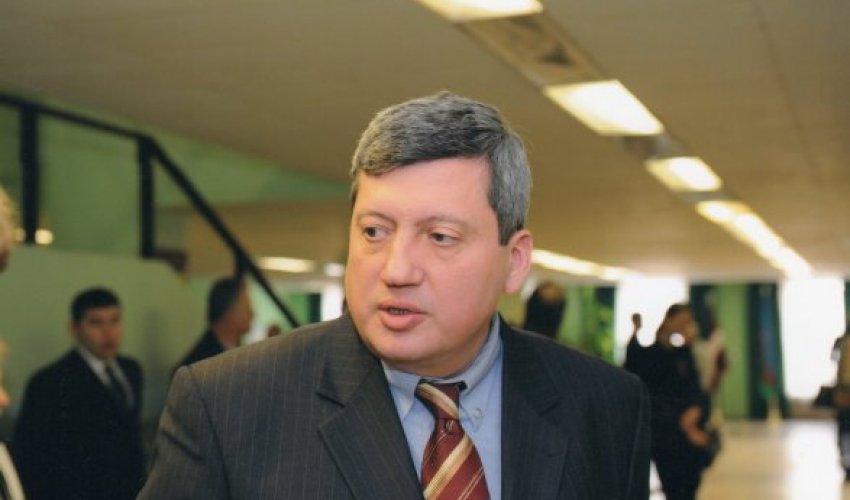 Тофик Зульфугаров: «Сегодня все говорят о статусе Нагорного Карабаха...» Тофик Зульфугаров: «Сегодня все говорят о статусе Нагорного Карабаха...»