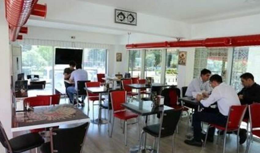 Polis kafelərdə reyd keçirdi - 14 nəfər cərimələndi