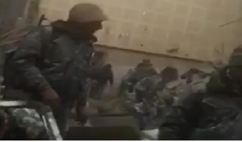 Arayik Harutyunyanın “andiçmə mərasimi” keçirdiyi bina belə dağıdılıb - VIDEO Arayik Harutyunyanın “andiçmə mərasimi” keçirdiyi bina belə dağıdılıb - VIDEO