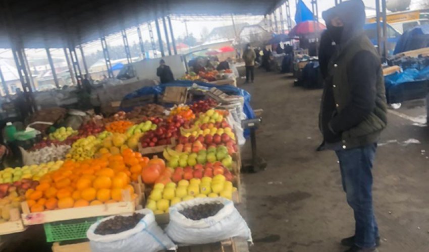 “Qərargahın icazəsi olsa da, rəis müavini bazarı bağlatdırdı” “Qərargahın icazəsi olsa da, rəis müavini bazarı bağlatdırdı”