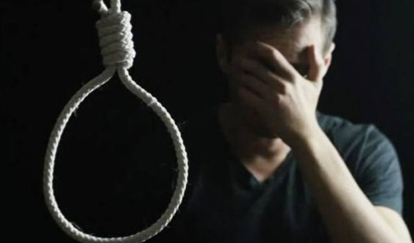 Azərbaycanda qazi özünü evində asdı Azərbaycanda qazi özünü evində asdı