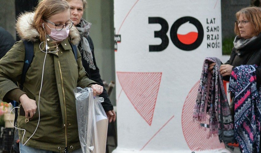 Polşada yeni məhdudiyyətlər tətbiq olunacaq Polşada yeni məhdudiyyətlər tətbiq olunacaq