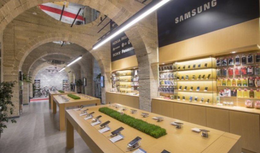 Bakıda telefon mağazasından oğurluq edildi