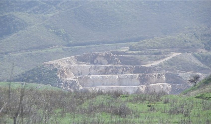 Erməni generalı ilə müqavilə imzalayan iranlının 10 hektar Erməni generalı ilə müqavilə imzalayan iranlının 10 hektar