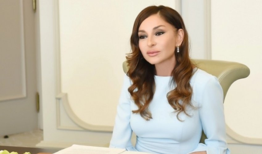 Мехрибан Алиева поздравила православных христиан с Пасхой 