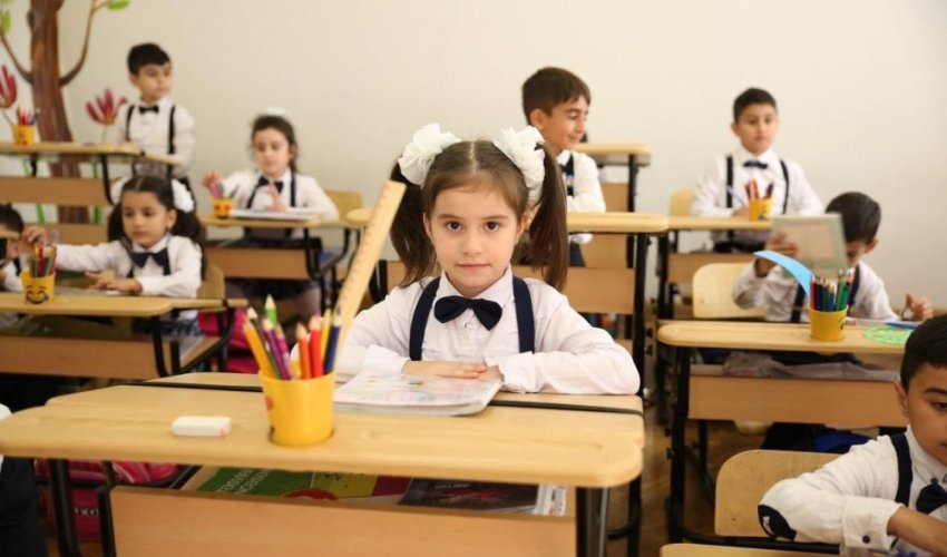 Şagird sayı azalacaq-Nazirdən açıqlama Şagird sayı azalacaq-Nazirdən açıqlama