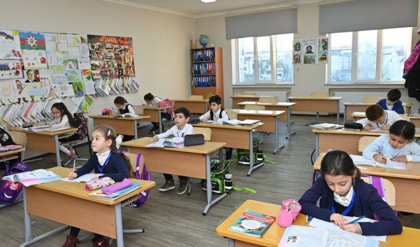 Mina və partlamamış hərbi sursatların təhlükəsinə dair dərsliklər çap olunacaq