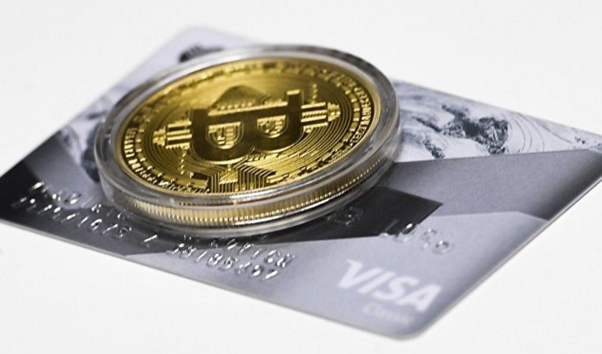Cashback-ı bitkoinlə olan ilk bank kartı buraxılıb