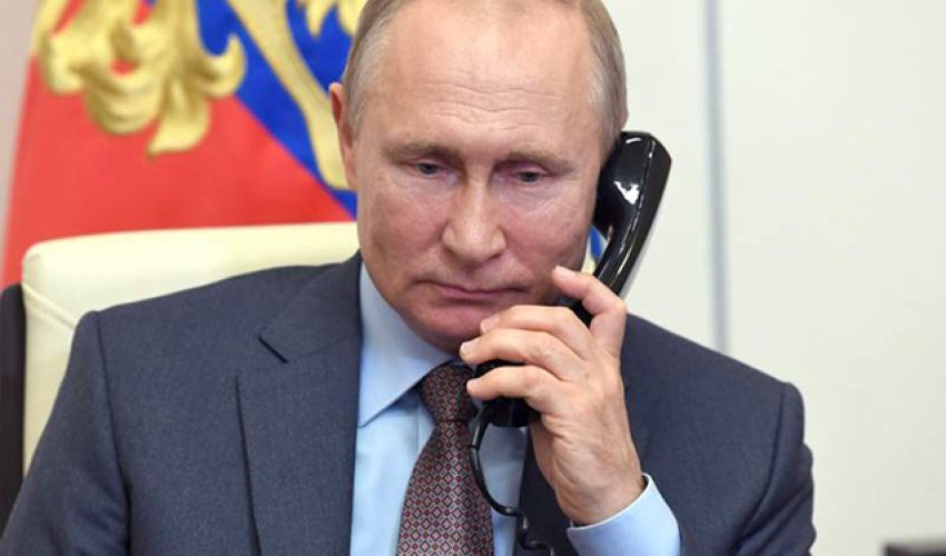 Putin Con Kerri ilə danışdı