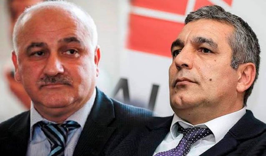 Müsavatla Real bir-birini ifşa etməyə başladı