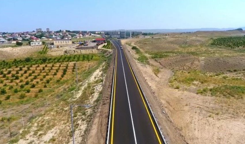 Ильхам Алиев принял участие в открытии автомобильной дороги в Геранбойском районе Ильхам Алиев принял участие в открытии автомобильной дороги в Геранбойском районе