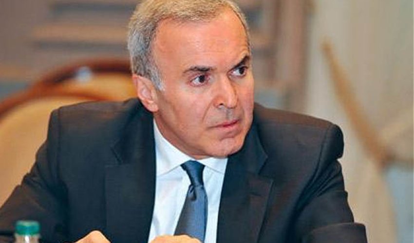 Prezident Vaqif Sadıqovu da geri çağırdı - Yeni təyinat