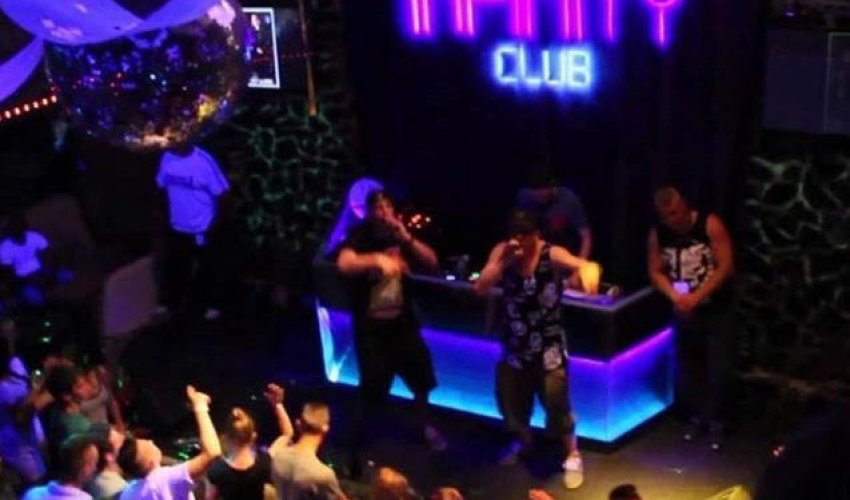 Məşhur gecə klublarına görə iki polis rəisi işdən çıxarıldı