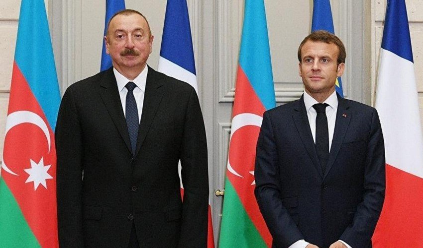 İlham Əliyev və Emmanuel Makron Ermənistan-Azərbaycan sərhədindəki vəziyyəti müzakirə ediblər