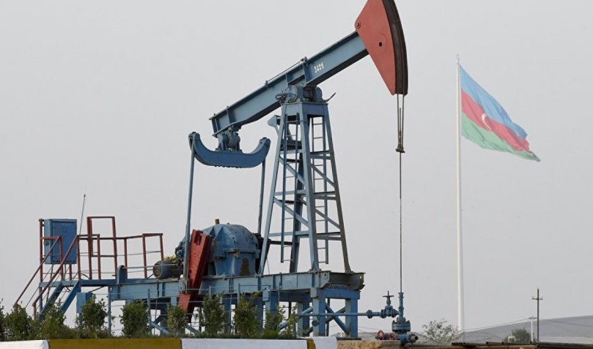 Azerbaijani oil price nears USD 74