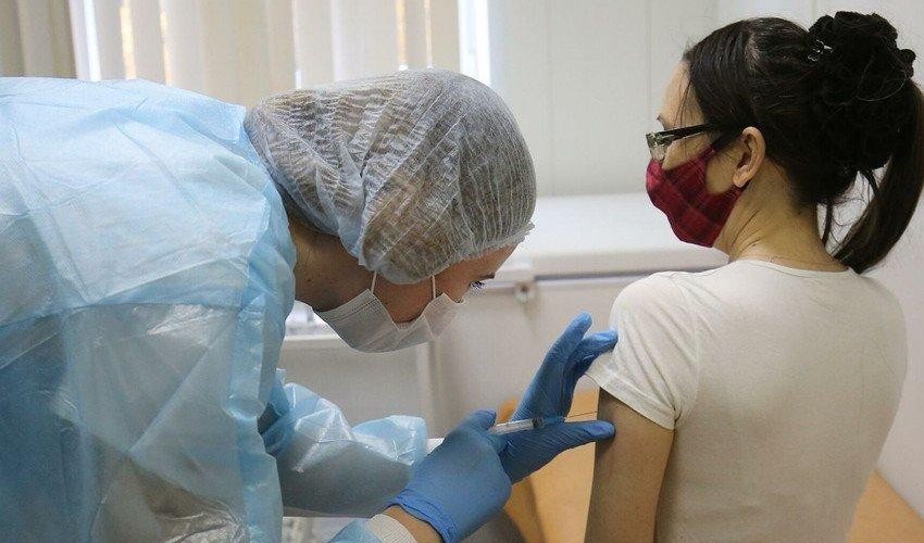 Mobile vaccination sites in Baku schools resume operations