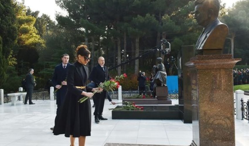 Мехрибан Алиева отправила венок на могилу Ягуба Зуруфчу Мехрибан Алиева отправила венок на могилу Ягуба Зуруфчу