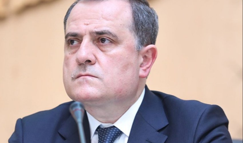 Ceyhun Bayramov Fransanın XİN rəhbəri ilə görüşdü