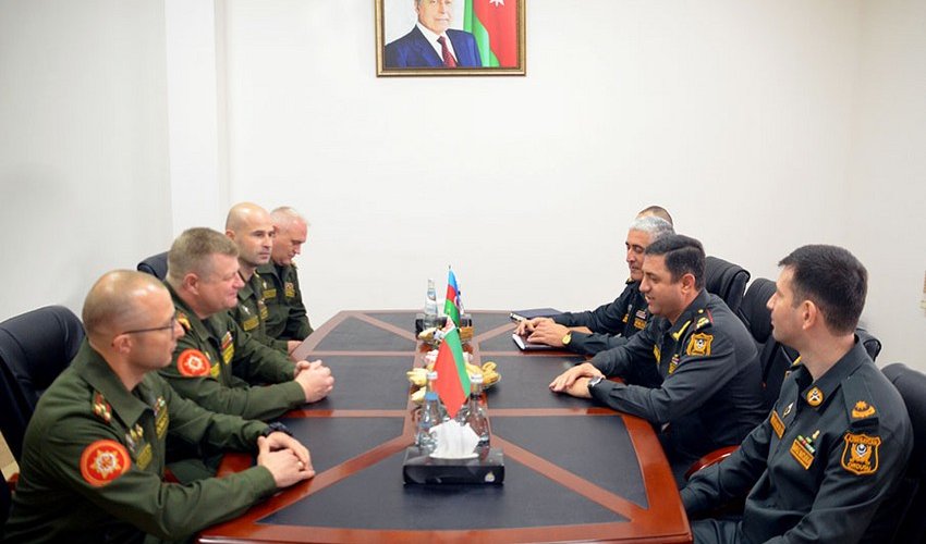 Azerbaijani, Belarusian military officials meet in Baku