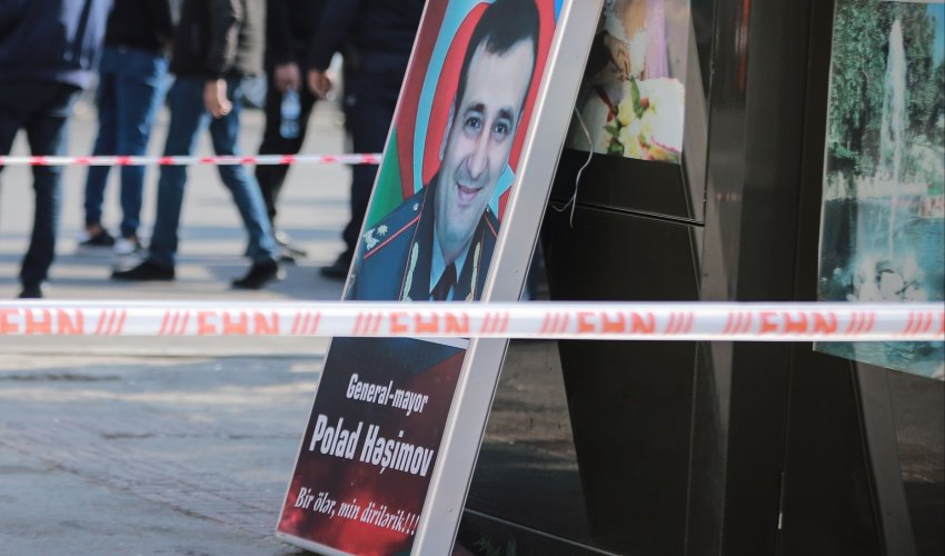 Polad Həşimovun plakatını yanğından xilas edən şəxs danışdı - Video