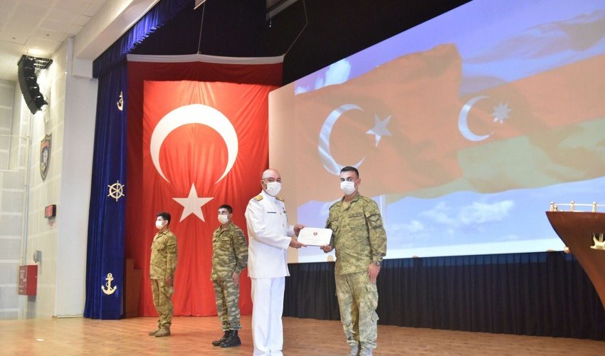 Azerbaijani Navy sailors complete courses in Turkey