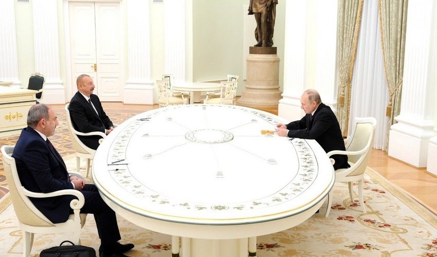 Moskvada Azərbaycan və Ermənistan arasında 2 sənəd imzalanacağı gözlənilir Moskvada Azərbaycan və Ermənistan arasında 2 sənəd imzalanacağı gözlənilir