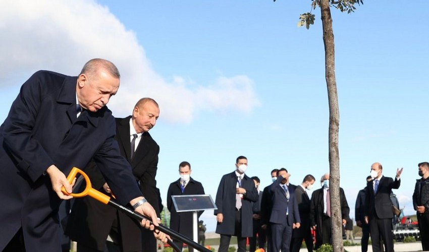 Azerbaijani and Turkish leaders plant trees in Zangilan Azerbaijani and Turkish leaders plant trees in Zangilan